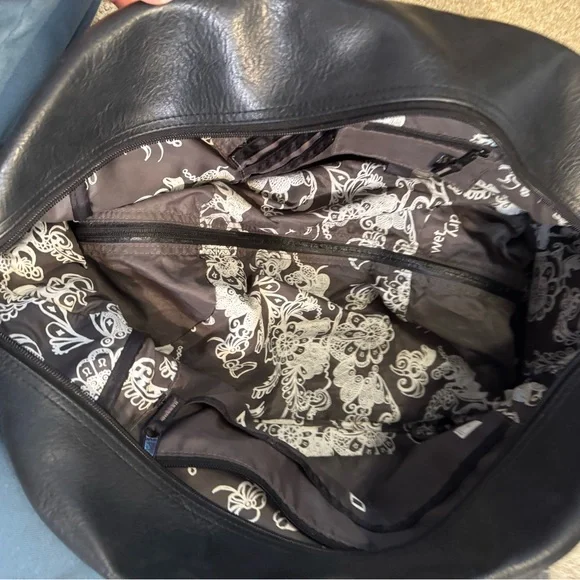 Vintage lululemon Black Duffel Bag Smooth Leather - Picture 13 of 16